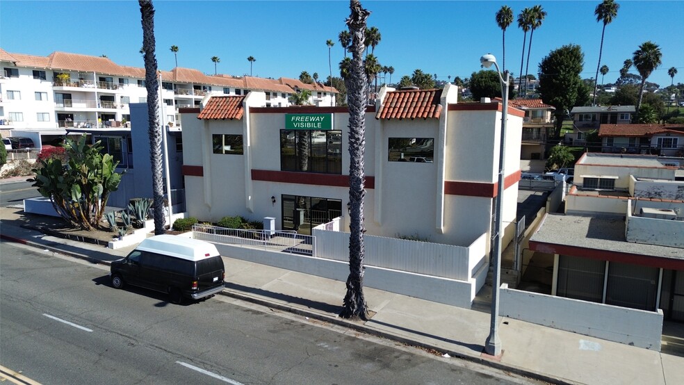 2605 S El Camino Real, San Clemente, CA à vendre - Photo de l’immeuble – Image 3 sur 21