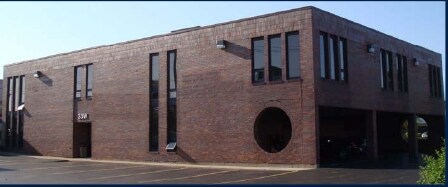 33 W Roosevelt Rd, Lombard, IL à louer - Photo de l’immeuble – Image 3 sur 70