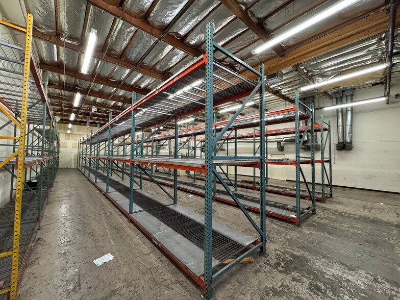 8626-8635 Wilbur Ave, Northridge, CA à louer - Photo de l’immeuble – Image 3 sur 5