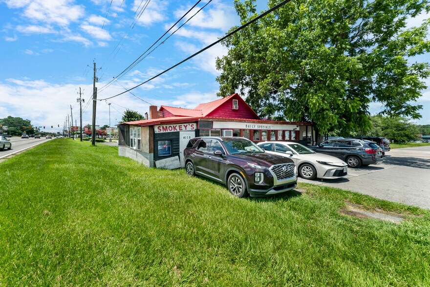 4118 Augusta Rd, Savannah, GA à vendre - Photo de l’immeuble – Image 2 sur 37