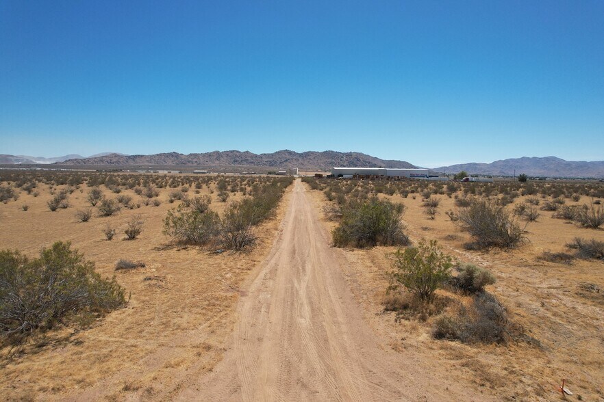 APN 0463-381-08-0000 Falchion rd, Apple Valley, CA à vendre - Photo de l’immeuble – Image 3 sur 28