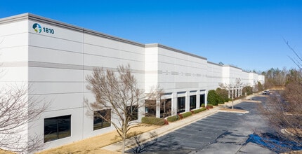 1810 Satellite Blvd, Buford, GA à louer Photo de l’immeuble– Image 1 sur 2