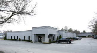 Plus de détails pour 15 Keewaydin Dr, Salem, NH - Industriel/Logistique à louer