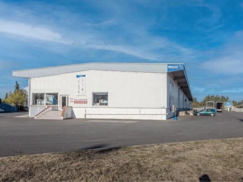 Local d’activités dans Portet-sur-Garonne à louer - Photo de l’immeuble – Image 1 sur 12