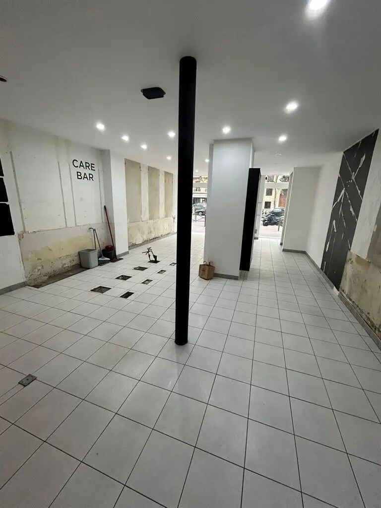 Local commercial dans Paris à louer Photo intérieure– Image 1 sur 3