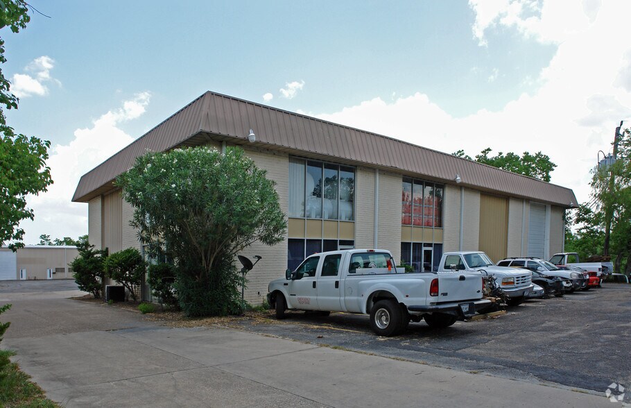 3325 Westside Dr, Pasadena, TX à vendre - Photo principale – Image 1 sur 2