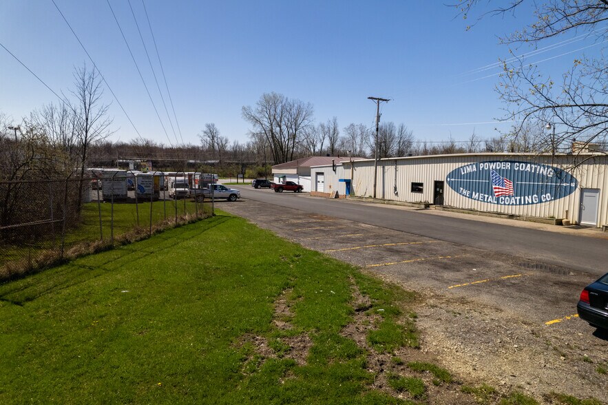1700 Elida Rd, Lima, OH à vendre - Photo de l’immeuble – Image 2 sur 14