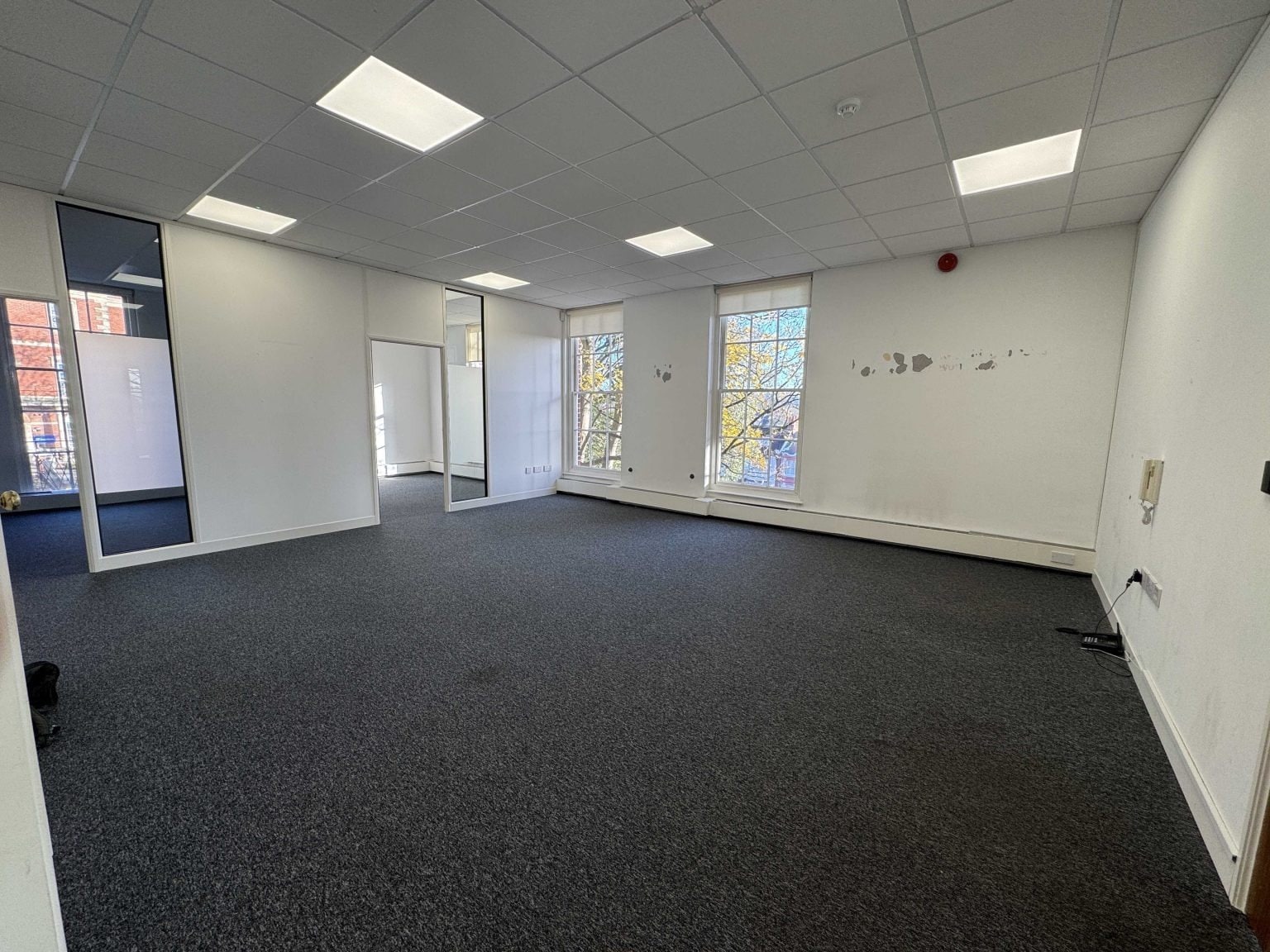 11-15 Dix's Field, Exeter à louer Photo intérieure– Image 1 sur 6