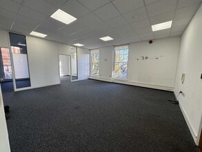 11-15 Dix's Field, Exeter à louer Photo intérieure– Image 1 sur 6