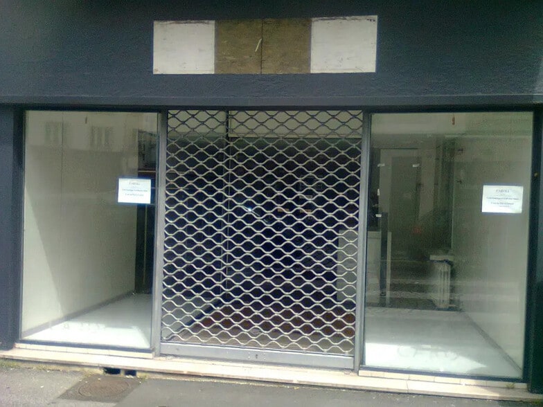 Local commercial dans Lorient à louer - Photo de l’immeuble – Image 2 sur 2