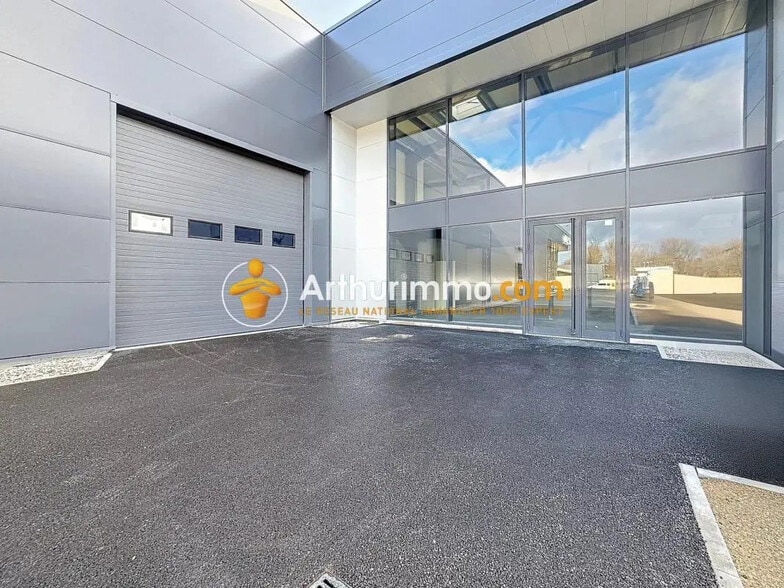 4 Impasse Marie-Louise Lantelme, Bourgoin-Jallieu à louer - Photo de l’immeuble – Image 1 sur 5