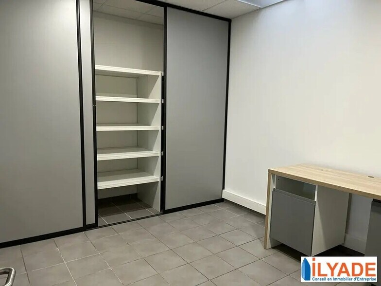 Bureau dans Meyreuil à louer - Photo intérieure – Image 2 sur 6