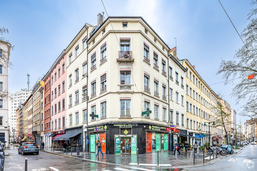 4 Place De La Croix-Rousse, Lyon à louer - Photo principale – Image 1 sur 2