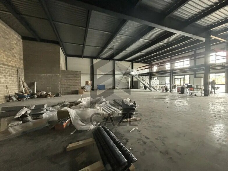 Local d’activités dans Lormont à louer - Photo de l’immeuble – Image 3 sur 4