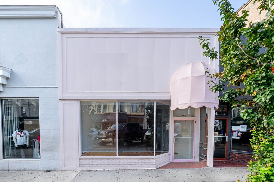 174 E Clayton St, Athens, GA à louer - Photo de l’immeuble – Image 2 sur 2