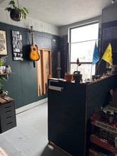 245 4th St, Bremerton, WA à louer Photo intérieure– Image 1 sur 3