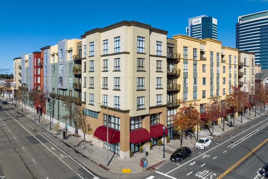 899 Clay St, Oakland, CA à louer - Photo principale – Image 1 sur 5