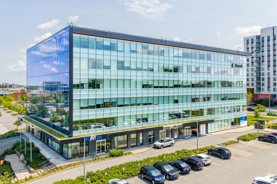 3055 Saint-Martin Boulevard West, Laval, QC à louer - Photo de l’immeuble – Image 3 sur 5