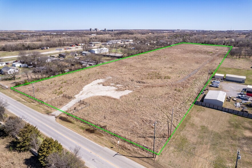1619 N 129th East Ave, Tulsa, OK à vendre - Photo principale – Image 1 sur 7