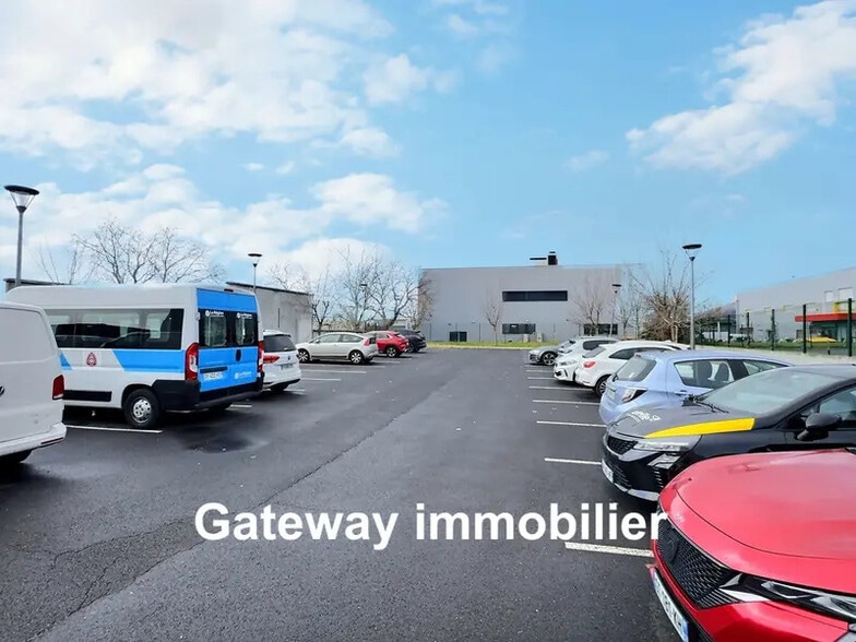Local commercial dans Aubière à louer - Photo de l’immeuble – Image 3 sur 5