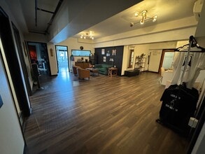 704 Main St, Oregon City, OR à louer Photo intérieure– Image 1 sur 5