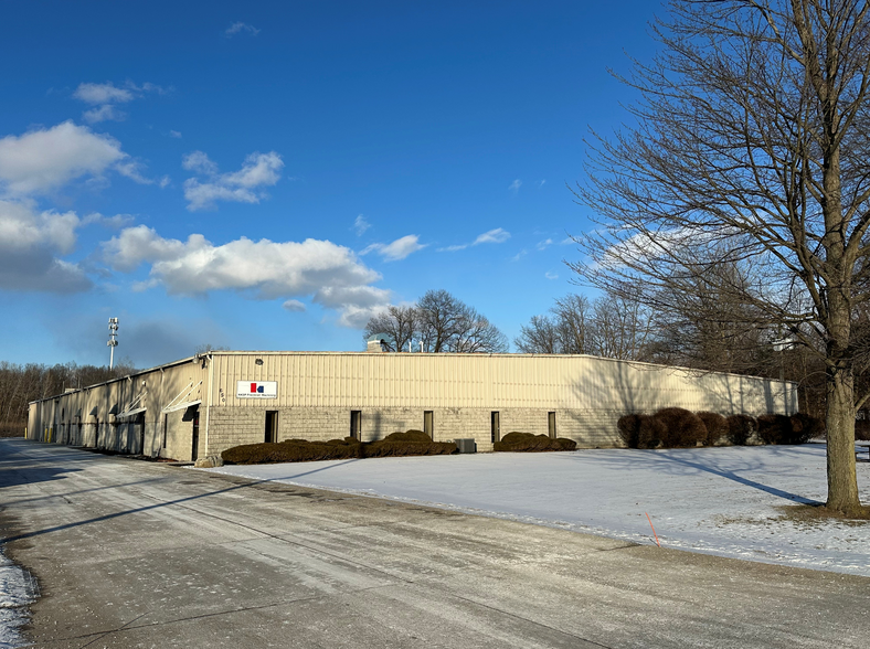 650 Hathaway St, East China, MI à vendre - Photo de l’immeuble – Image 1 sur 9