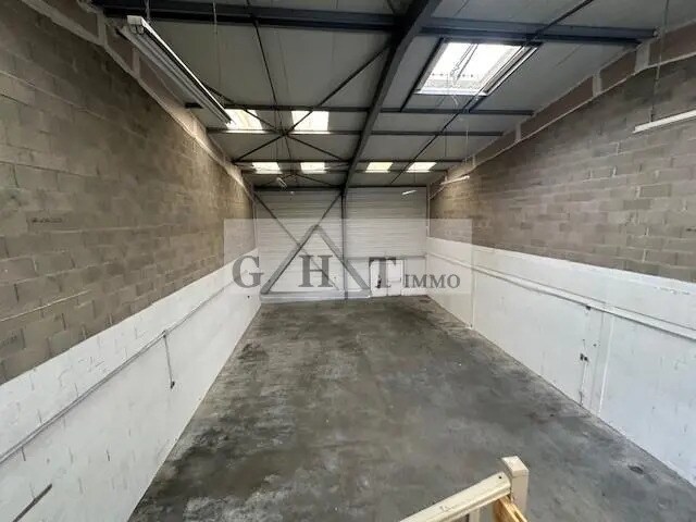 Industriel/Logistique dans Pringy à louer Photo intérieure– Image 1 sur 11