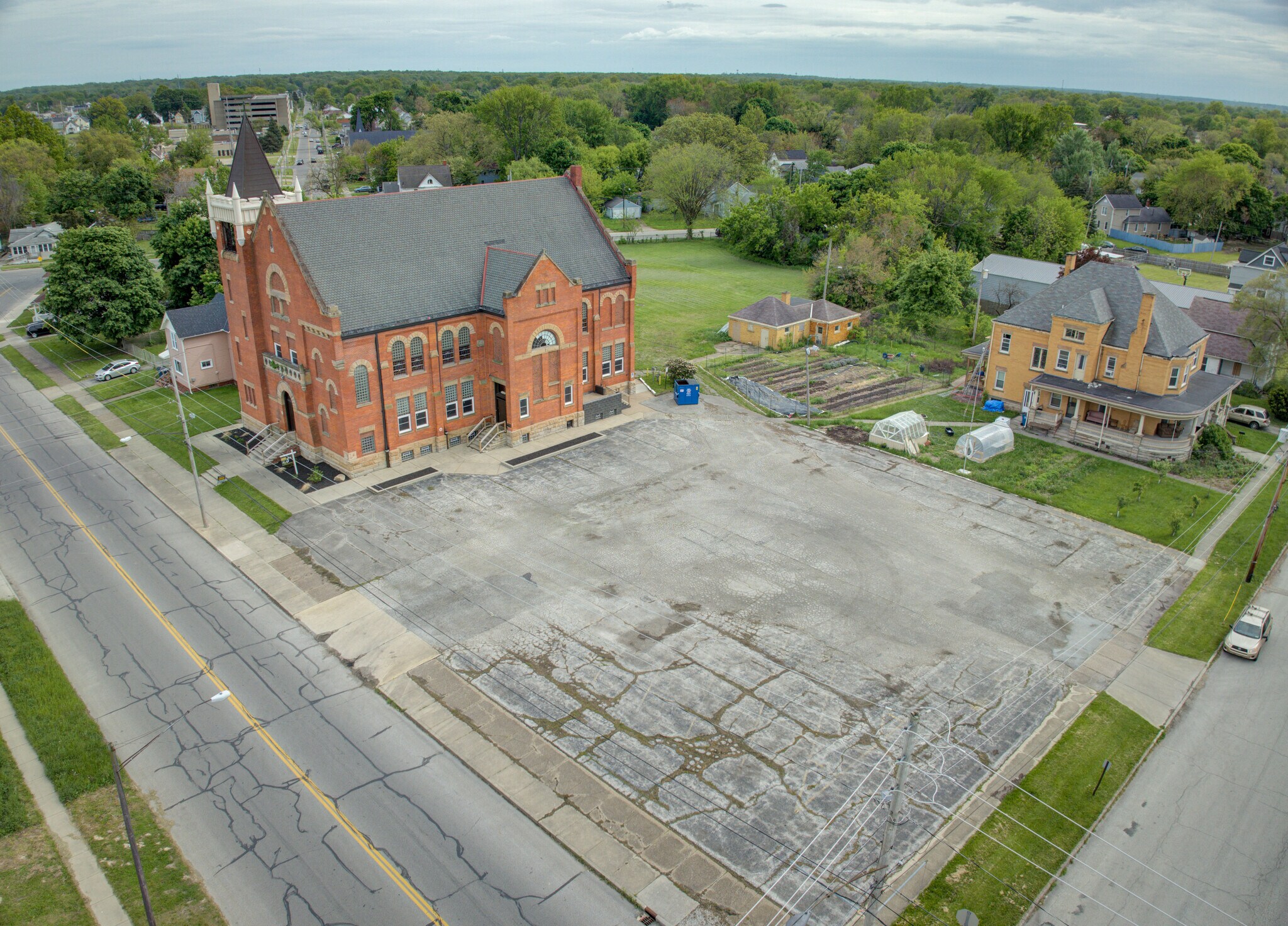1548 Reid Ave, Lorain, OH à vendre Photo de l’immeuble– Image 1 sur 22