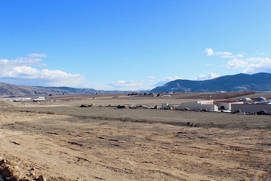 501 Urban Industrial Way, East Wenatchee, WA à vendre - Photo de l’immeuble – Image 3 sur 60