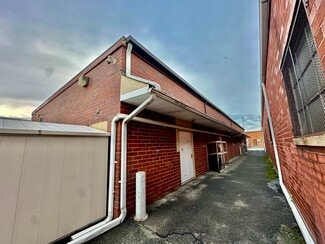 Plus de détails pour 17-19 Industrial Ave, Fairview, NJ - Industriel/Logistique à louer