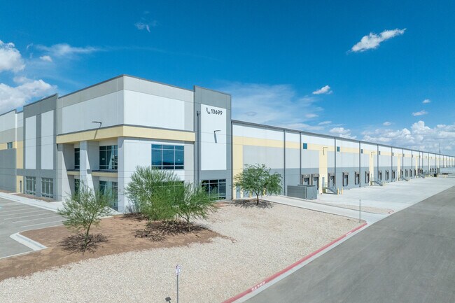 Plus de détails pour Gateway Blvd W, El Paso, TX - Industriel/Logistique à louer