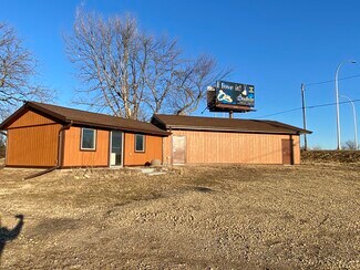 Plus de détails pour 817 Marshall St, Albert Lea, MN - Local d’activités à vendre