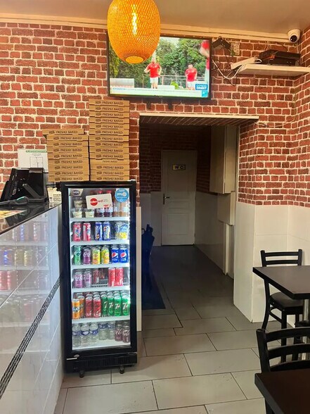 Local commercial dans Paris à vendre - Photo de l’immeuble – Image 3 sur 4