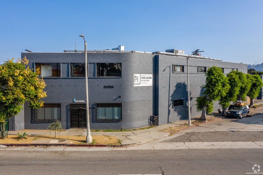 5632 W Washington Blvd, Los Angeles, CA à louer - Photo principale – Image 3 sur 19
