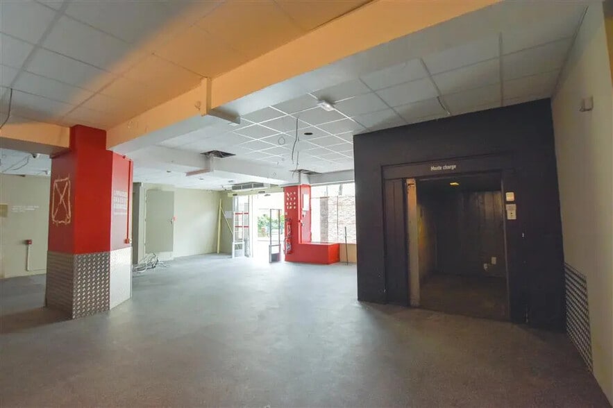 Bureau dans Paris à louer - Photo de l’immeuble – Image 3 sur 9