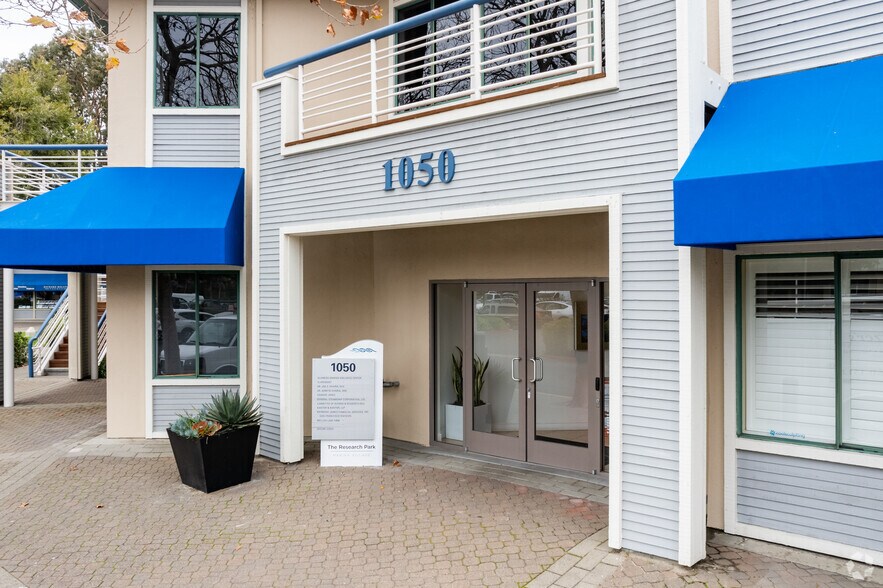1050 Marina Village Pky, Alameda, CA à vendre - Photo de l’immeuble – Image 3 sur 6