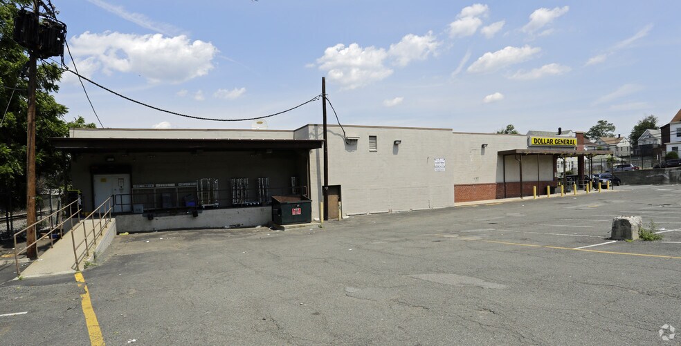 80 E 15th St, Paterson, NJ à louer - Photo de l’immeuble – Image 3 sur 3