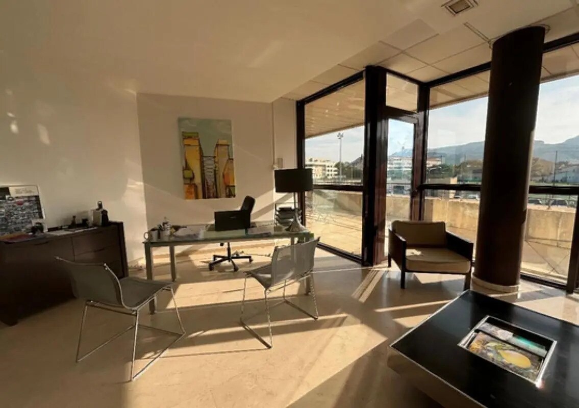 Bureau dans Marseille à louer Photo intérieure– Image 1 sur 5