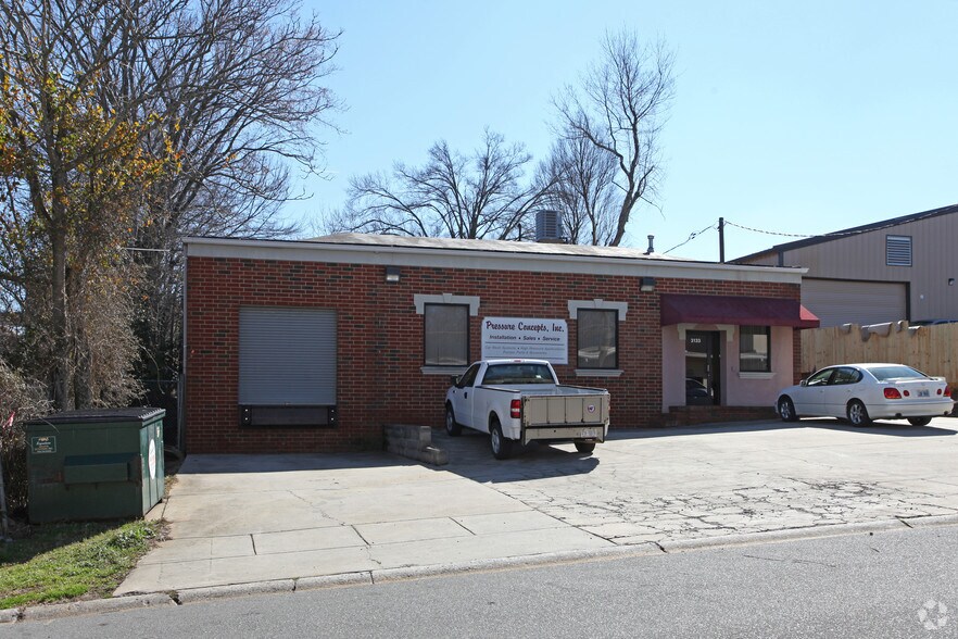 3133 May St, Charlotte, NC à louer - Photo de l’immeuble – Image 3 sur 10