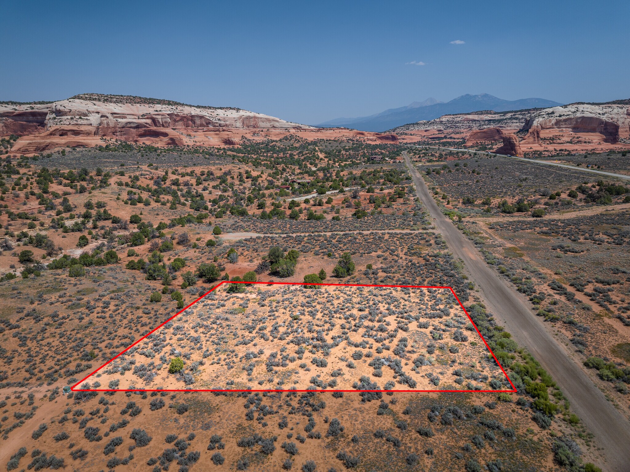 366 S Joe Wilson Dr, La Sal, UT à vendre Photo de l’immeuble– Image 1 sur 32