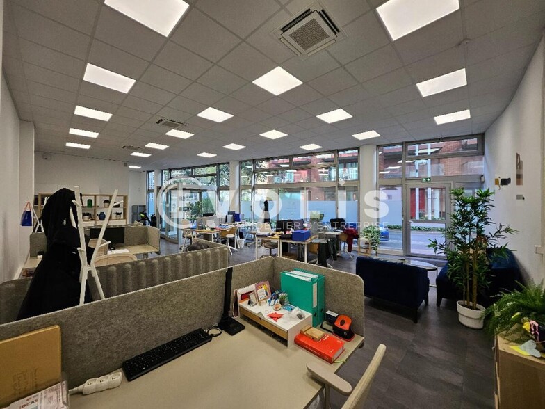 Bureau dans Montrouge à louer - Photo intérieure – Image 2 sur 9