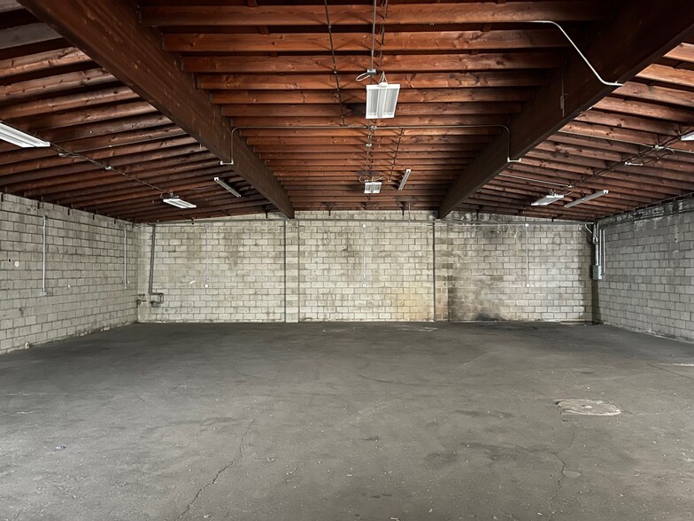1334-1338 S Flower St, Los Angeles, CA à vendre - Photo de l’immeuble – Image 3 sur 11