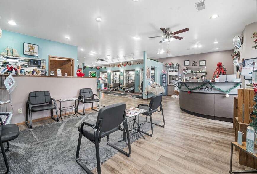 155 W Menasha Ave, Whitelaw, WI à vendre - Photo de l’immeuble – Image 3 sur 26