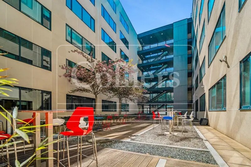 241 Rue Garibaldi, Lyon à louer - Photo de l’immeuble – Image 3 sur 14