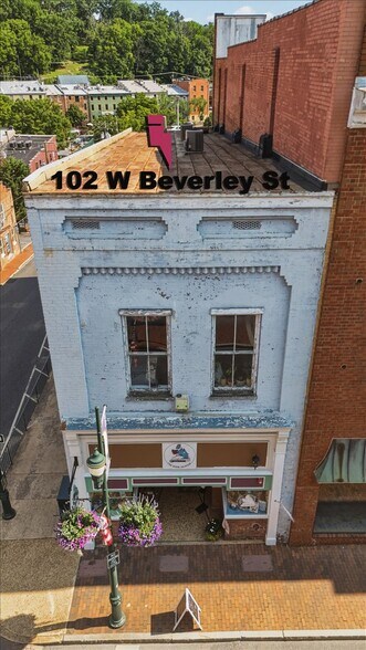 102 W Beverley St, Staunton, VA à vendre - Photo de l’immeuble – Image 2 sur 26