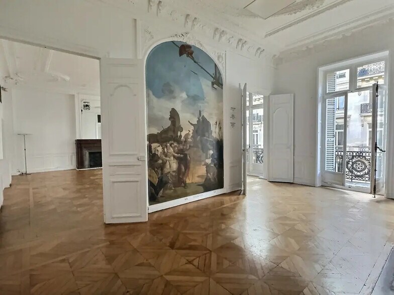 Bureau dans Paris à louer - Photo de l’immeuble – Image 2 sur 9