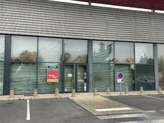 Plus de détails pour Local commercial à louer