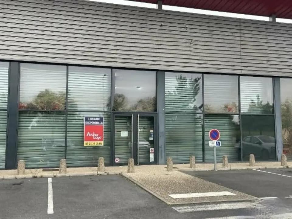 Local commercial dans Reims à louer Photo de l’immeuble– Image 1 sur 12