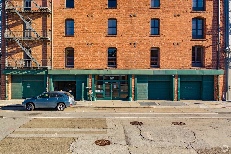 118 King St, San Francisco, CA à louer - Photo de l’immeuble – Image 2 sur 4