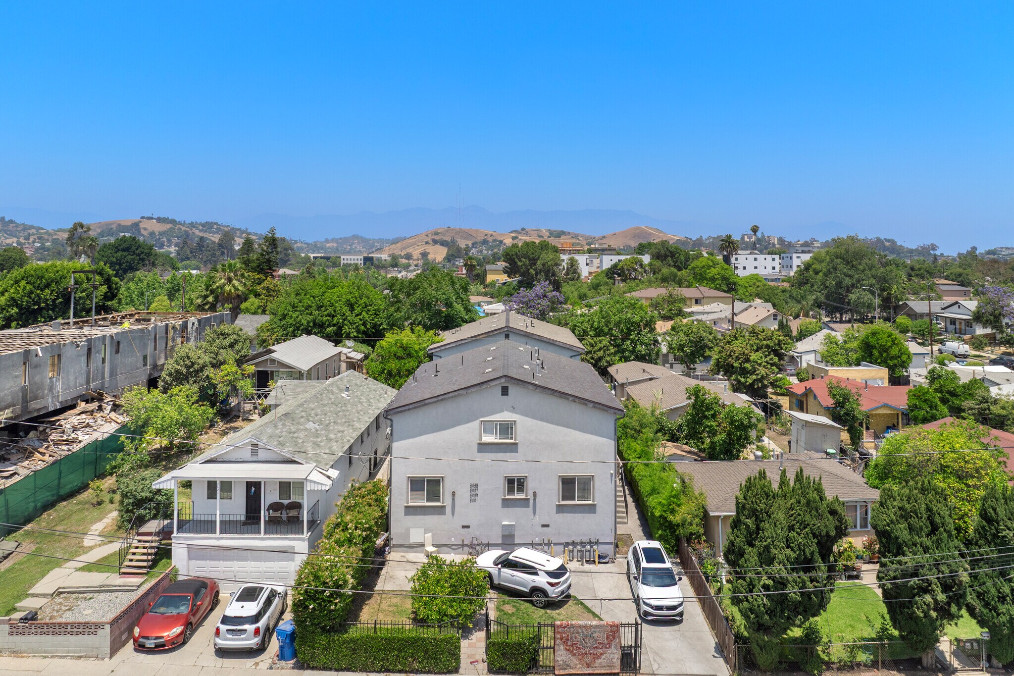 2435 Lancaster Ave, Los Angeles, CA à vendre Photo de l’immeuble– Image 1 sur 21